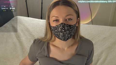 blondehottiek @ chaturbate on 20240308