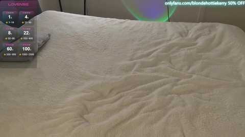 blondehottiek @ chaturbate on 20240312