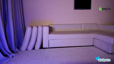 hollyextra @ chaturbate on 20240312