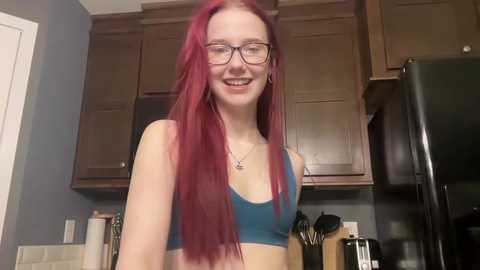 petite_scarlettt @ chaturbate on 20240313