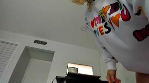 theislandgirl @ chaturbate on 20240315