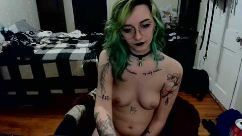 inarafoxxx @ chaturbate on 20240316