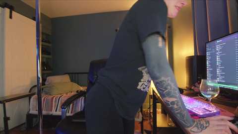 aynmarie @ chaturbate on 20240323