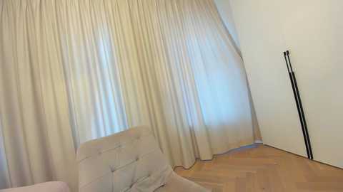 ehotlovea @ chaturbate on 20240324