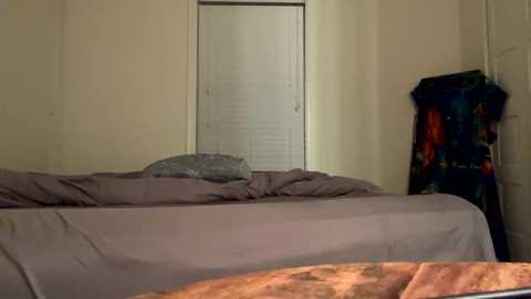 earthling444 @ chaturbate on 20240326