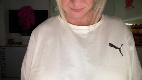 kiradivine @ chaturbate on 20240326