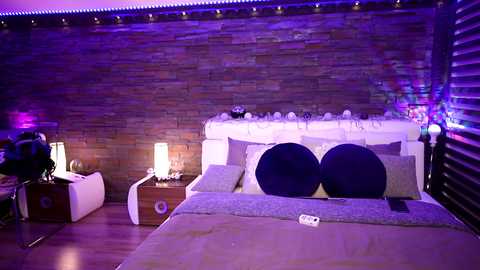 fantasystudiox @ chaturbate on 20240327
