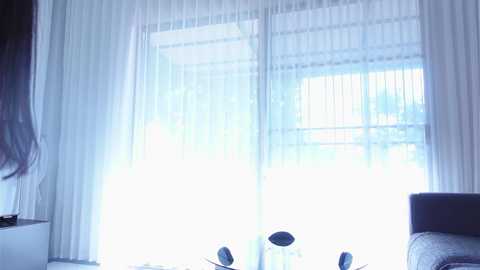 miladenver @ chaturbate on 20240327