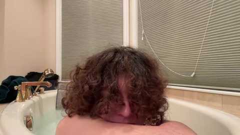 evanbrown333 @ chaturbate on 20240328