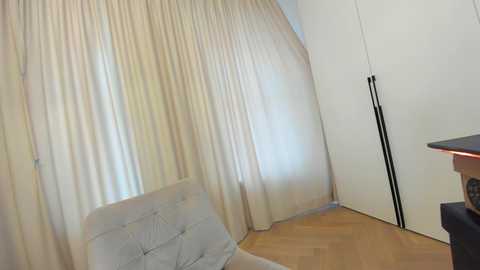 ehotlovea @ chaturbate on 20240331