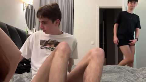 luis7777hui @ chaturbate on 20240401