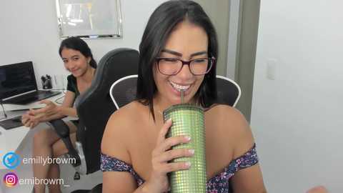 emillybrowm @ chaturbate on 20240405