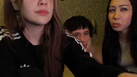 alyx1 @ chaturbate on 20240406
