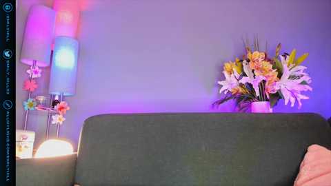 littlee33 @ chaturbate on 20240406