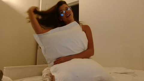 bitter_moon @ chaturbate on 20240407