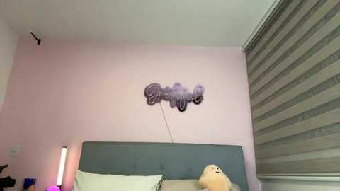 rebeccastonee @ chaturbate on 20240409