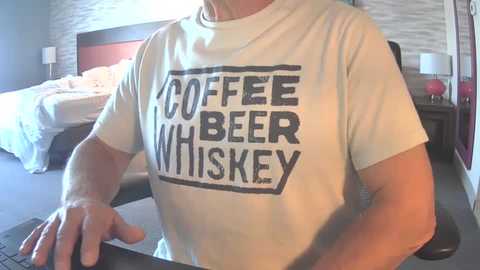 il_undercover @ chaturbate on 20240918