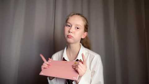 lizzy_cutie @ chaturbate on 20240920