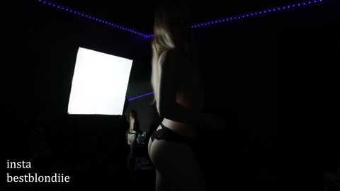 bestblondiiecb @ chaturbate on 20240921