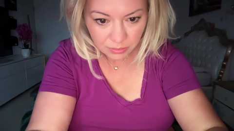 kiradivine @ chaturbate on 20240929