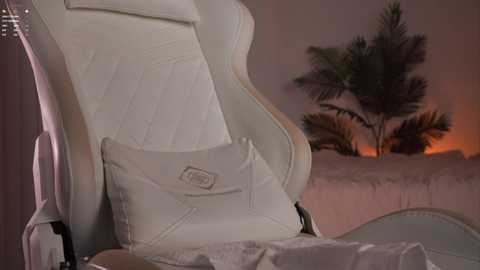emma_land @ chaturbate on 20240930