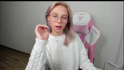 _4xs @ chaturbate on 20241001