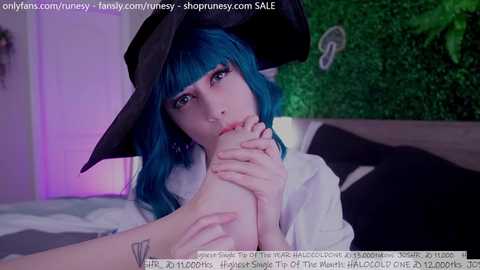 runesy @ chaturbate on 20241002