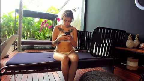 zoemilkis @ chaturbate on 20241002