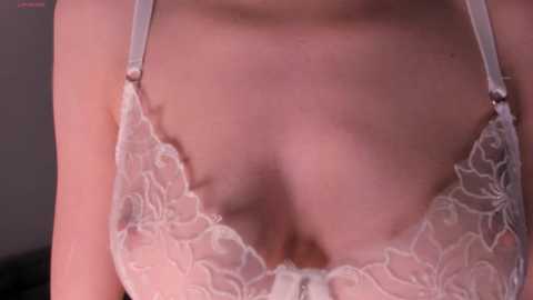 lauratanguy @ chaturbate on 20241003