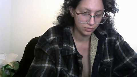 sharkyqueen @ chaturbate on 20241004