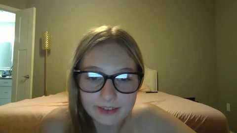 lilly_starrr @ chaturbate on 20241005