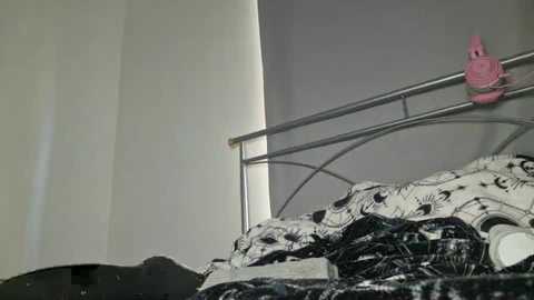 lizzyylovesick @ chaturbate on 20241005