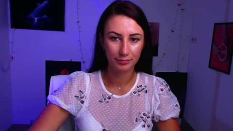 _emma_lay