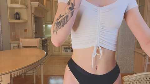 harrieteasley @ chaturbate on 20241011