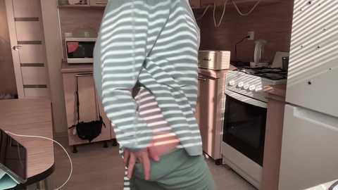 holydori @ chaturbate on 20241011