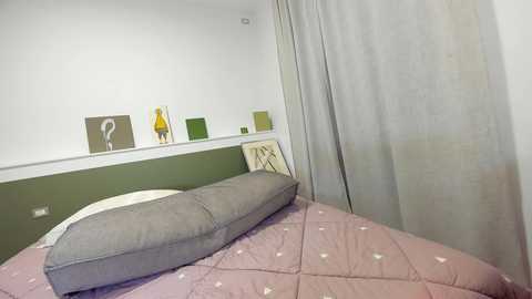 ehotlovea @ chaturbate on 20241012