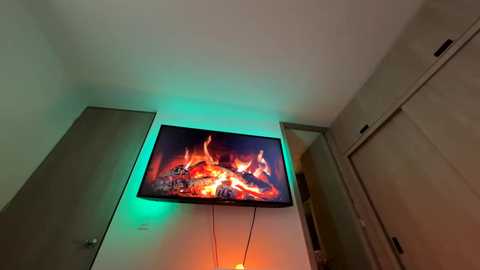 _paulah @ chaturbate on 20241013