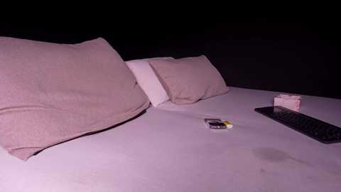 c_o_n_q_u_e_r @ chaturbate on 20241013