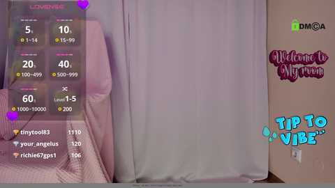 hollyextra @ chaturbate on 20241014