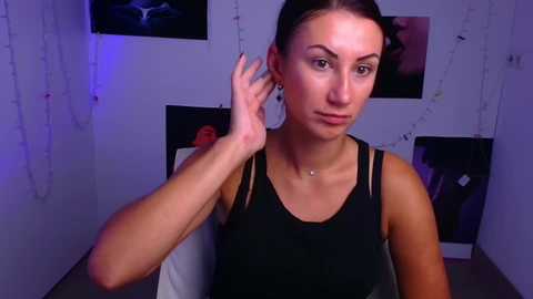 _emma_lay