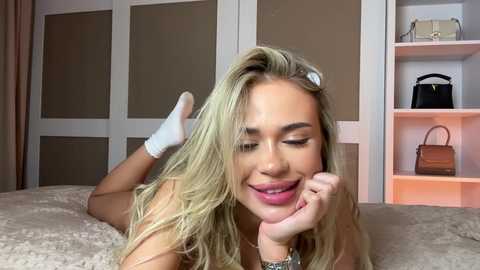 julia_rle @ chaturbate on 20241015