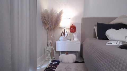 smileyouarehere @ chaturbate on 20241015