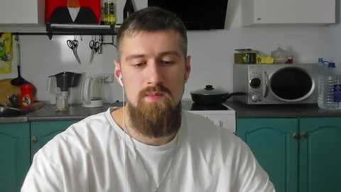 bearded_legend @ chaturbate on 20241016