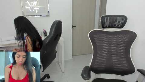 emillybrowm @ chaturbate on 20241016