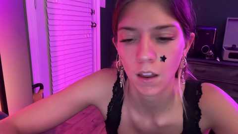 oliviahansleyy @ chaturbate on 20241016