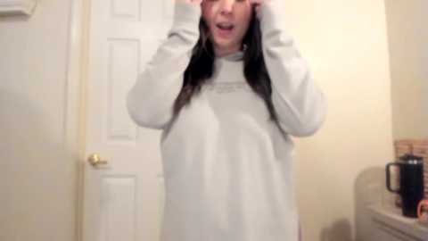 tay_made @ chaturbate on 20241016