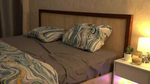 medal_of_horny @ chaturbate on 20241017