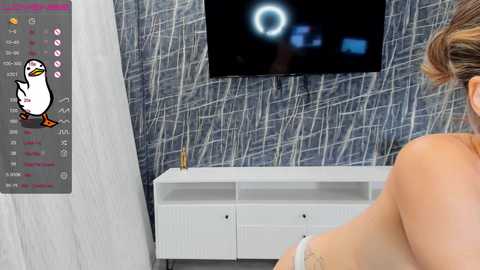 lynnatlee @ chaturbate on 20241018
