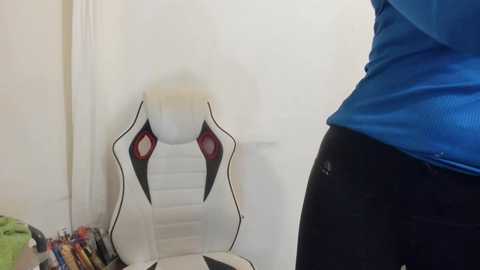 artsyandcraftsy_ @ chaturbate on 20241019