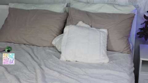 laulul @ chaturbate on 20241019